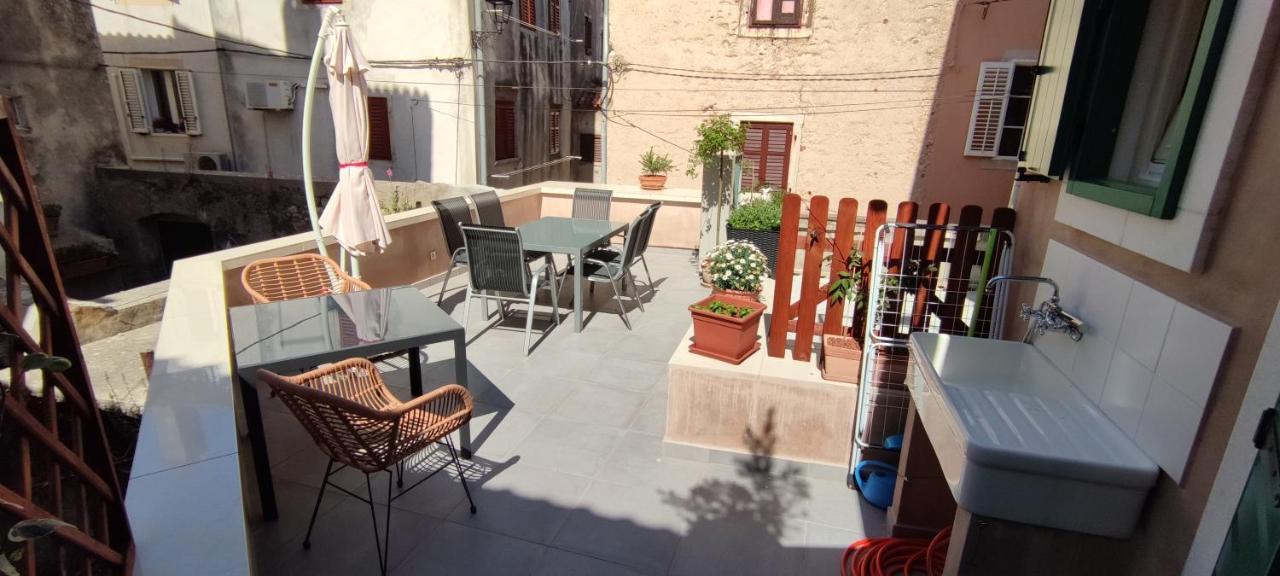 Luxury Apartment - Old Soul With A New Heart 크레스 외부 사진