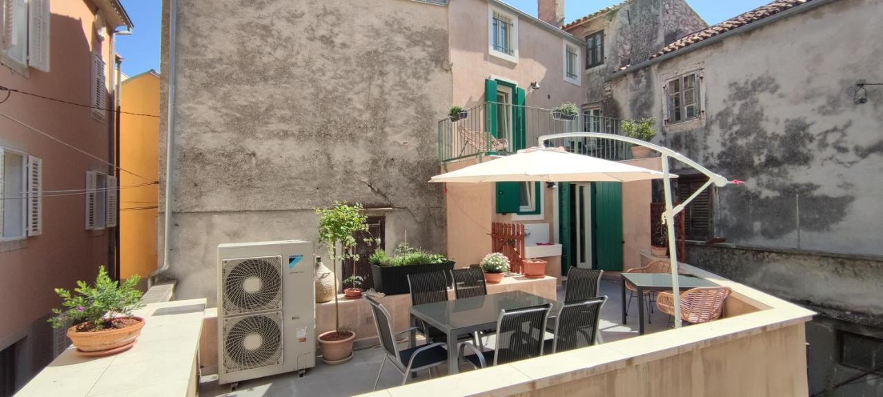 Luxury Apartment - Old Soul With A New Heart 크레스 외부 사진