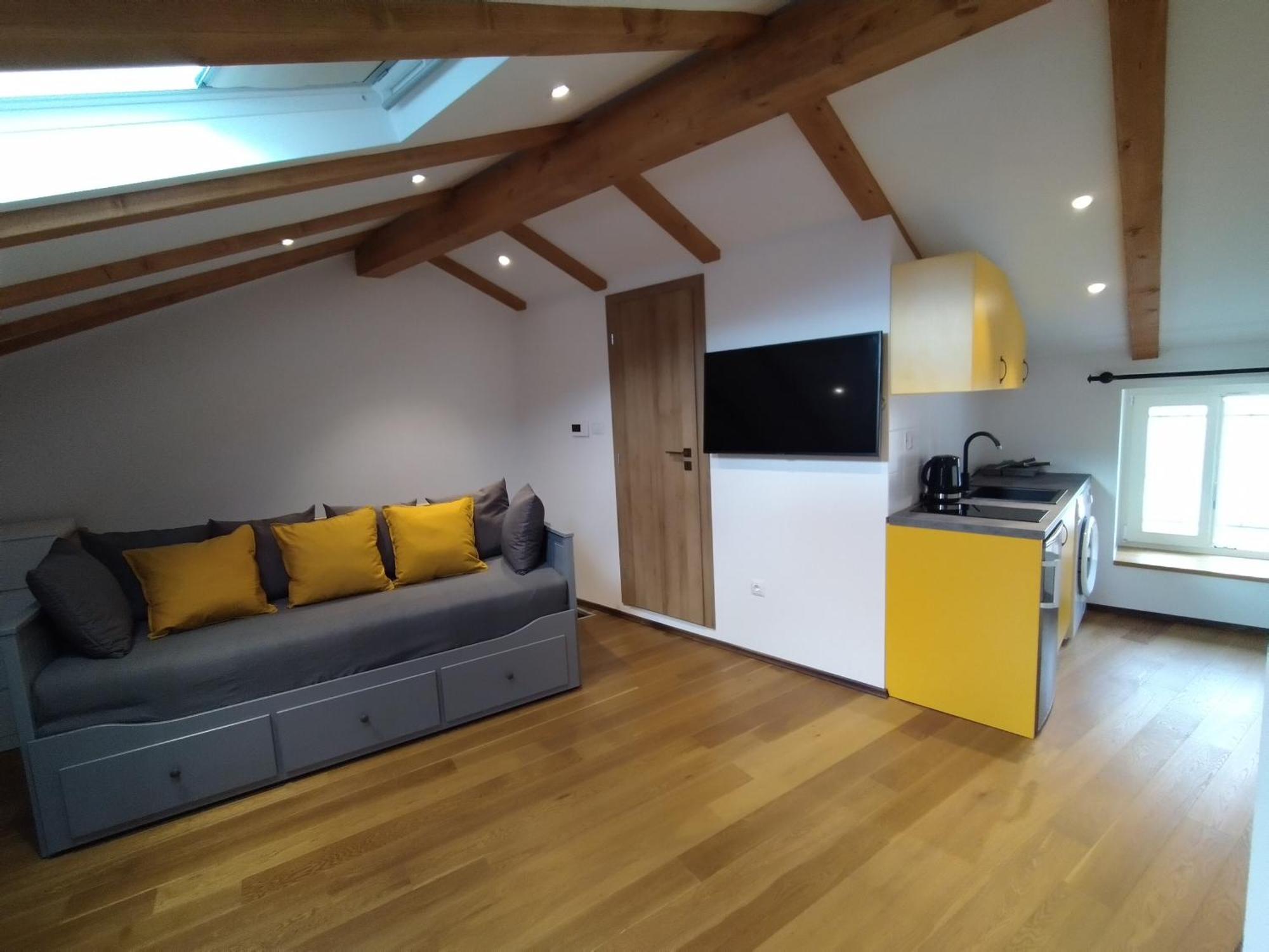 Luxury Apartment - Old Soul With A New Heart 크레스 외부 사진